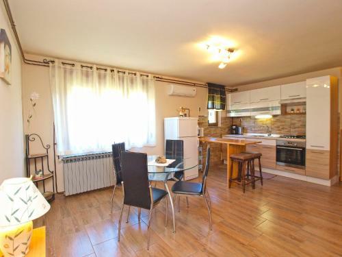 Apartments Dragica 1312
