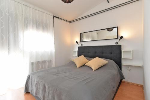 Apartments Dragica 1312