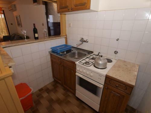 Apartments Emil 769