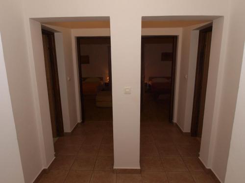 Apartments Emil 769
