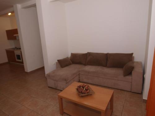 Apartments Emil 769