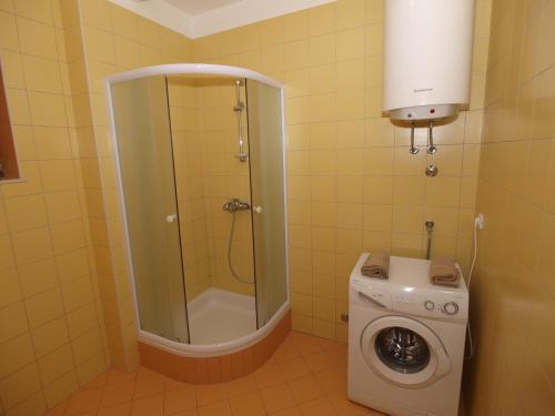 Apartments Emil 769