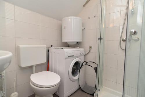 Apartments Fazana 765