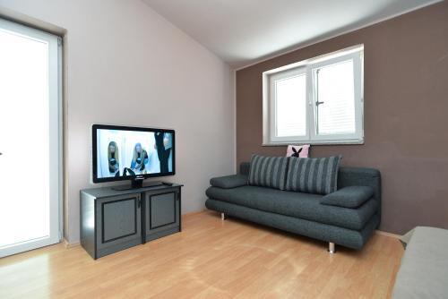 Apartments Mijo 1692