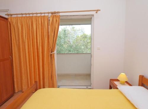Apartment With 4 Bedrooms 446