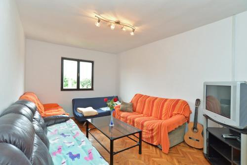 Apartments Dino 1700
