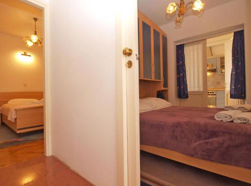 Apartments Josip 1544