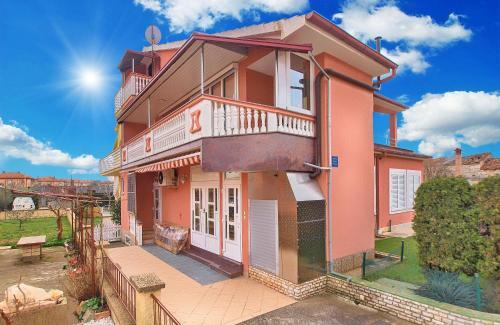 Apartments Josip 1544
