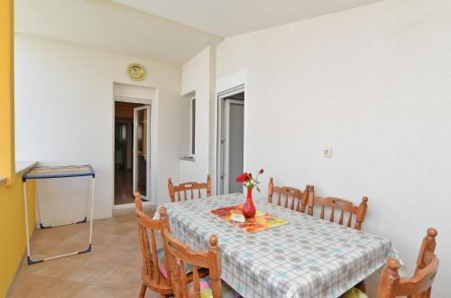 Apartments Milena 436