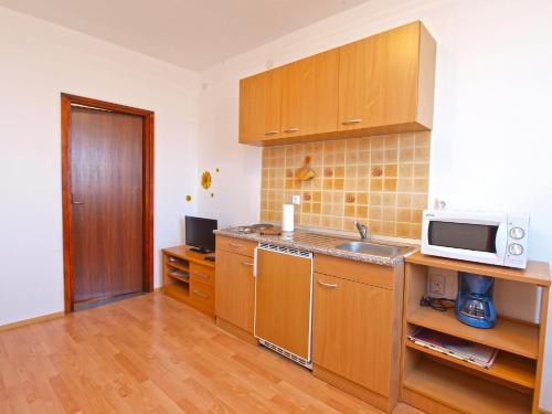 Apartments Dorijana 990