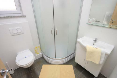 Apartment Funtana 7076d