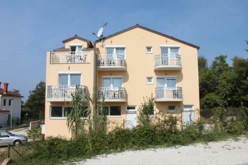 Apartment Funtana 7076d