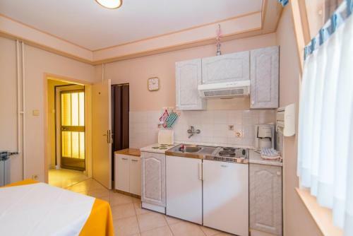 Hostal Apartment Vilma Funtana