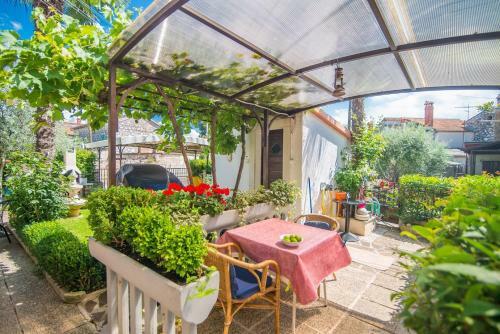 Hostal Apartment Vilma Funtana