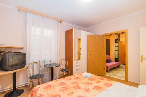 Hostal Apartment Vilma Funtana