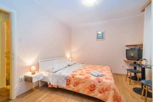 Hostal Apartment Vilma Funtana