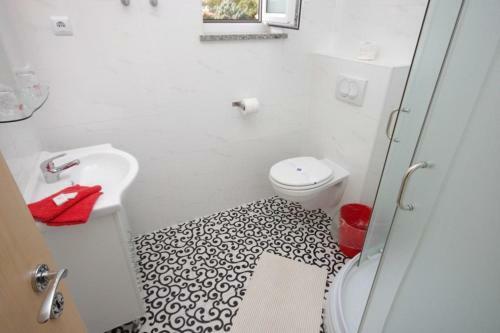 Apartments With A Parking Space Funtana (porec) - 7076