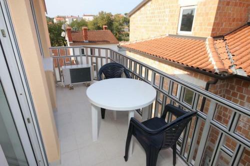 Apartments With A Parking Space Funtana (porec) - 7076