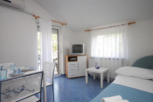 Apartments With A Parking Space Funtana (porec) - 7076
