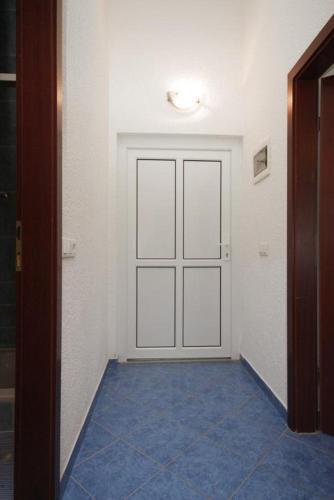 Apartments With A Parking Space Funtana (porec) - 7076