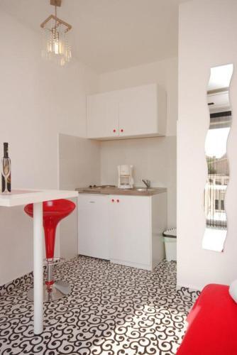Apartments With A Parking Space Funtana (porec) - 7076