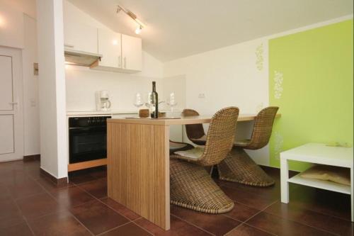 Apartment Funtana 7076c