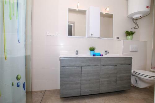 Hostal Residence Elody