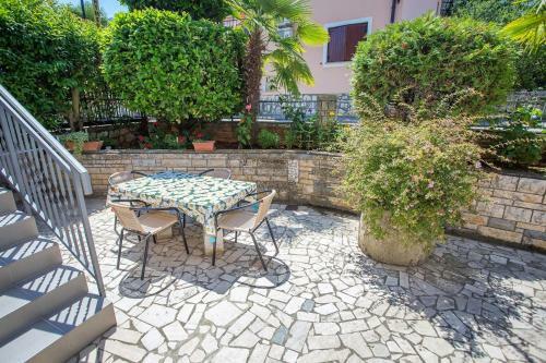 Hostal Funtana Rooms
