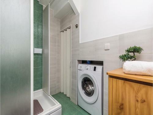 Two-bedroom Holiday Home In Fuzine