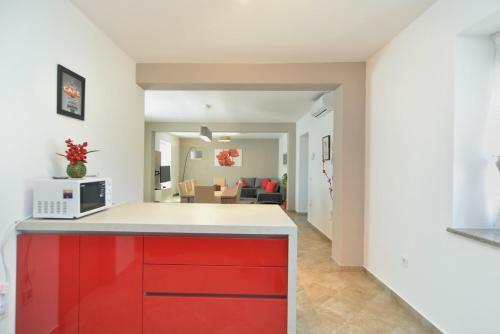House Roberto 1384