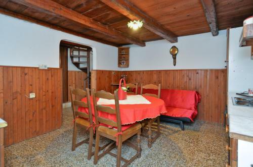 House Monteci 1378