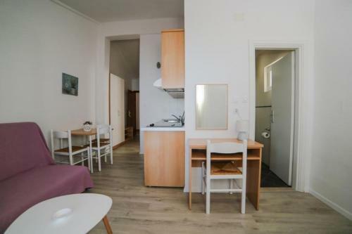 Beachfront Apartment Gradac 4414-2