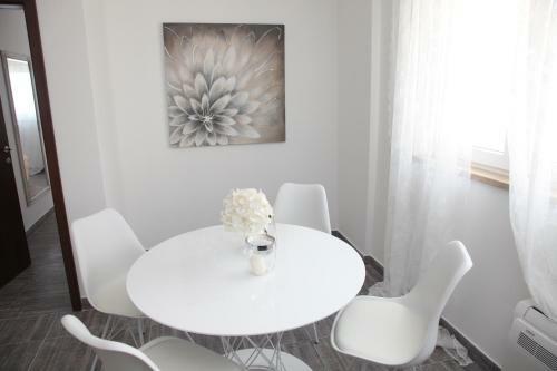 Apartments Mare