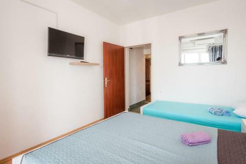 Apartment Gradac 15750d