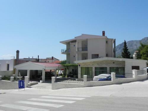 Apartment Gradac 15282e