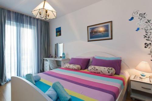 Apartments With A Parking Space Hvar - 4612
