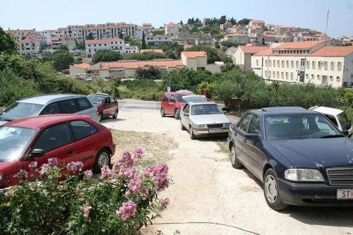 Apartments With A Parking Space Hvar - 4612