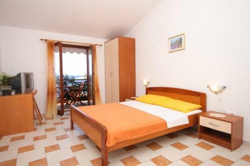 Apartments By The Sea Milna (hvar) - 8795