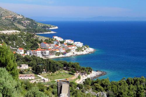 Apartments By The Sea Milna (hvar) - 8795