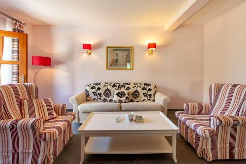 Hvar Villa Sleeps 8 Pool Air Con Wifi T739246
