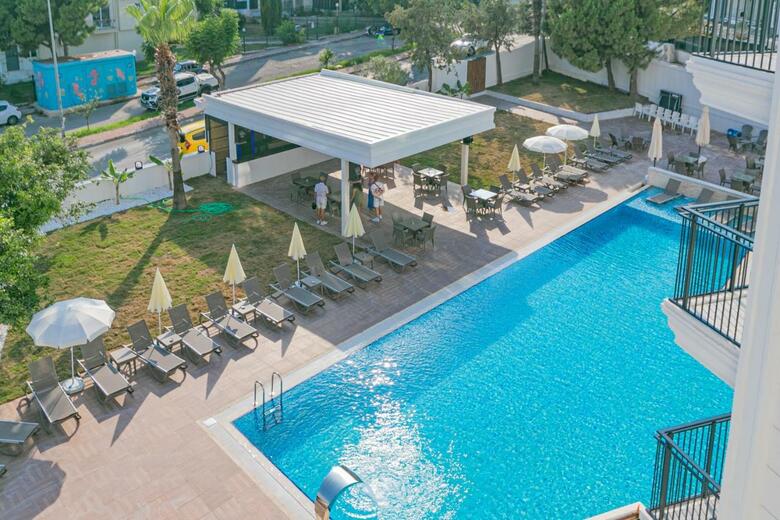 Lara World Hotel