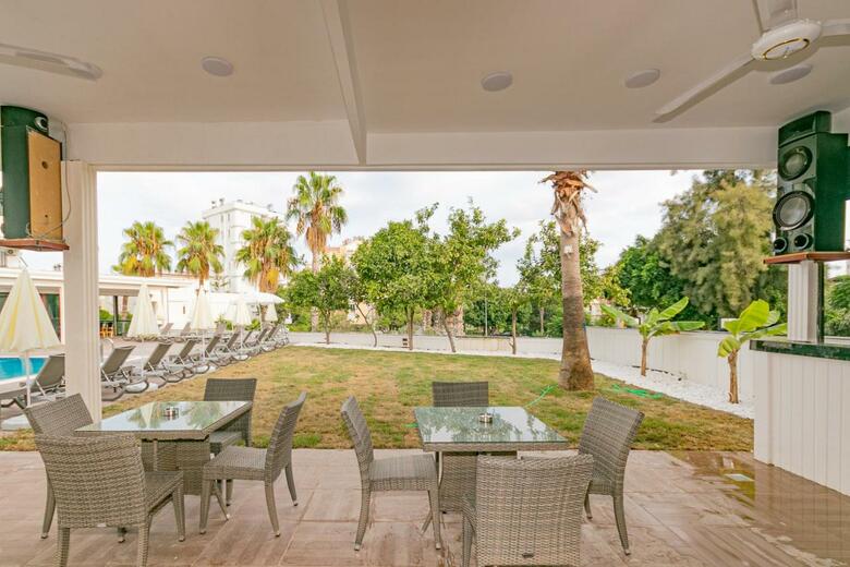 Lara World Hotel