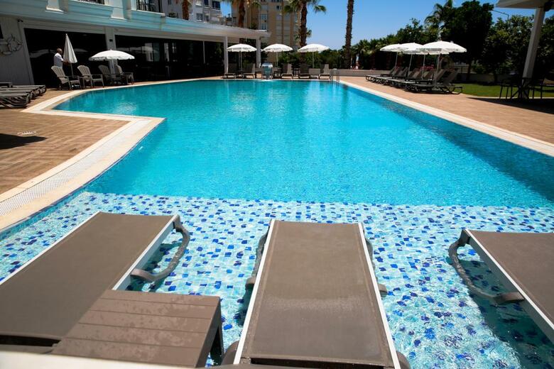 Lara World Hotel