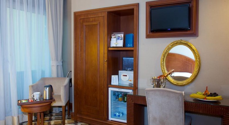 Tilia Hotel