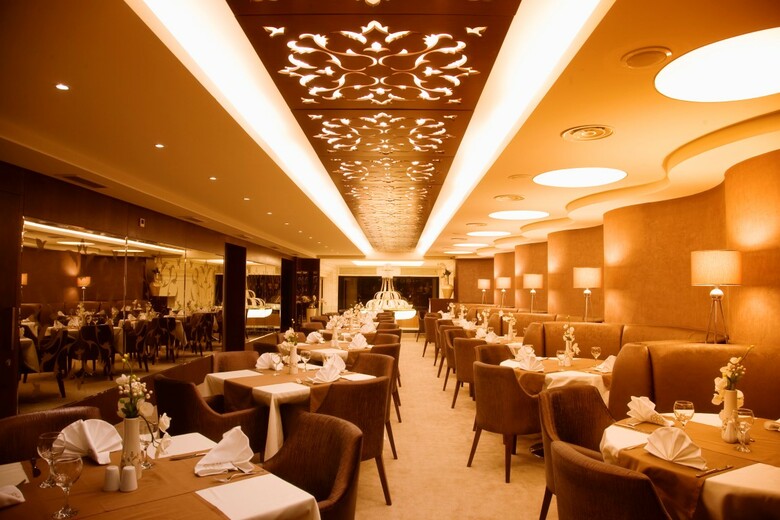 Darkhill Hotel