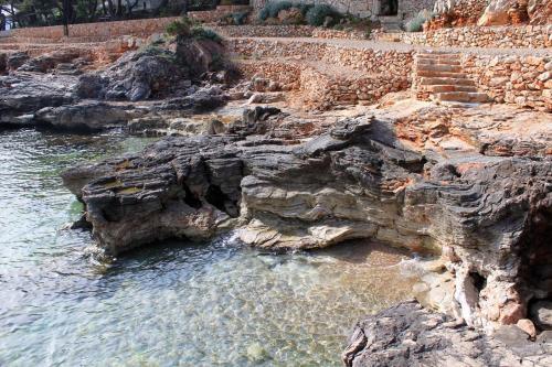 Apartments By The Sea Jelsa (hvar) - 12052
