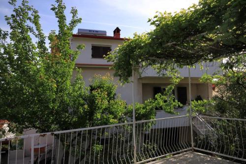 Apartment Jelsa 4017b