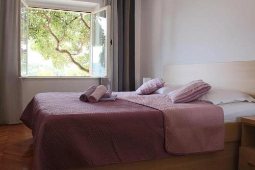 Apartments By The Sea Jelsa (hvar) - 15348