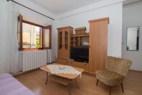 Apartments Jak?a