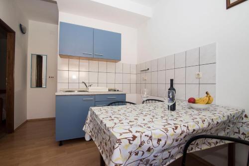 Apartments Jak?a